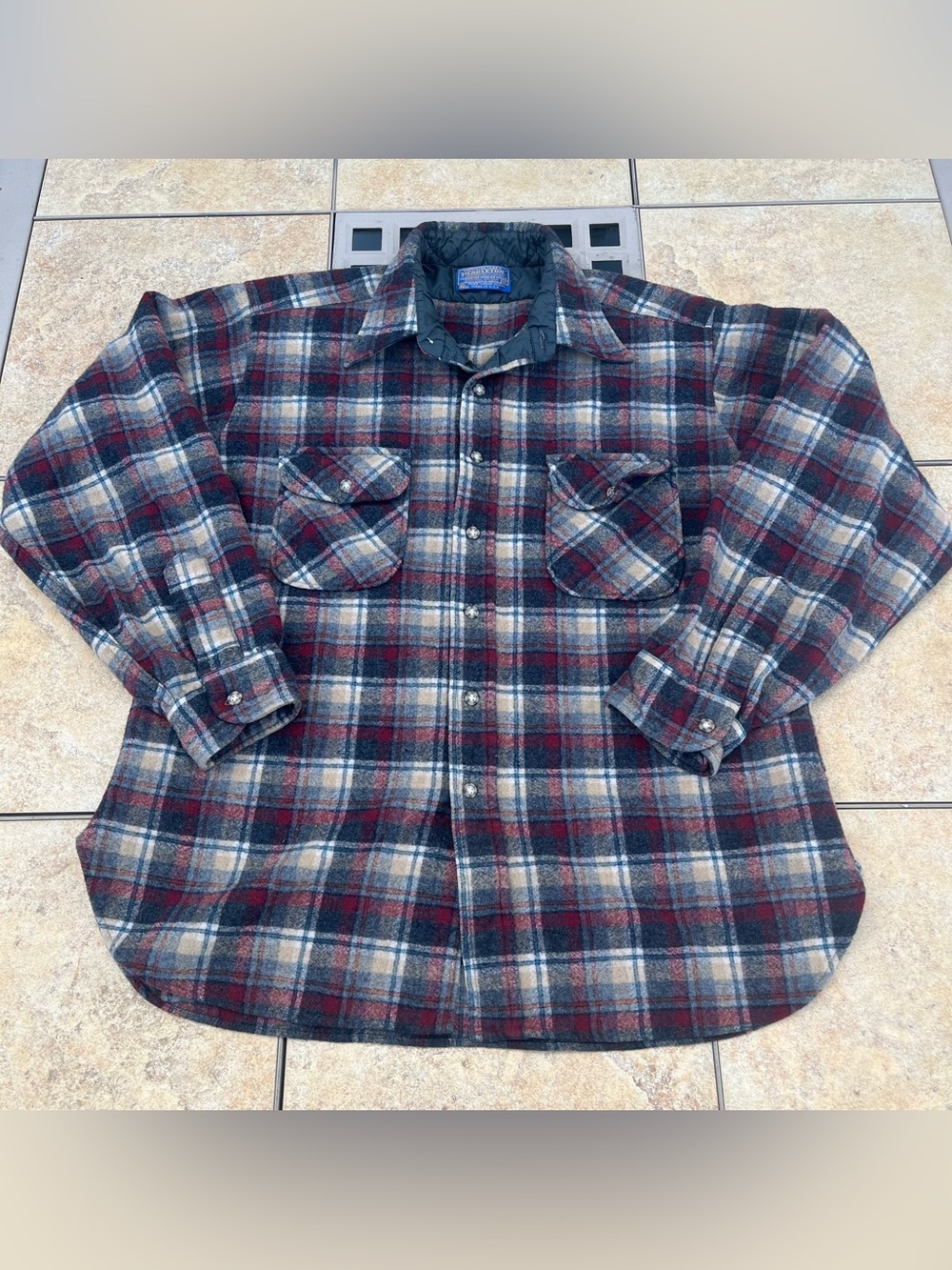 Vintage Pendleton Wool Flannel Shirt Mens Fits L Plaid Quilted Collar USA